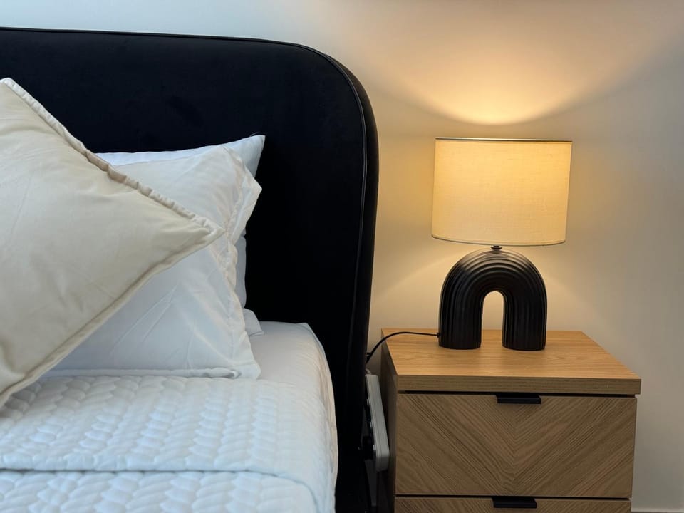 ASHRI HH, Luxurious Apt in JVC Apartment in Dubai