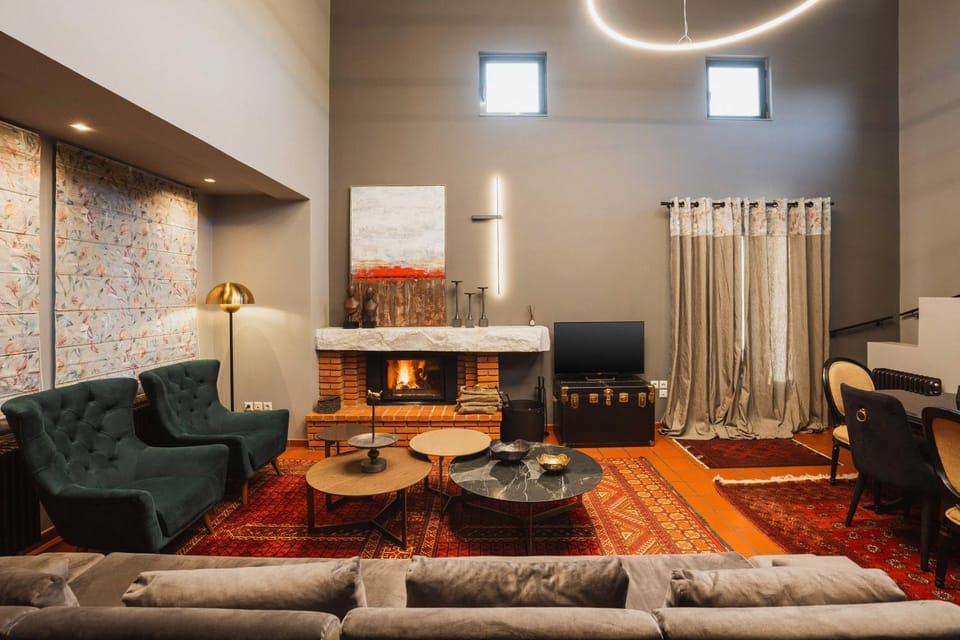 Living room, fireplace