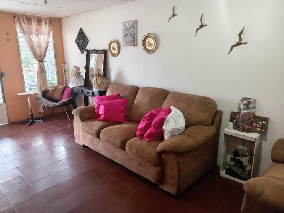 Santa Tecla Acogedora Guest House Vacation rental in Santa Tecla