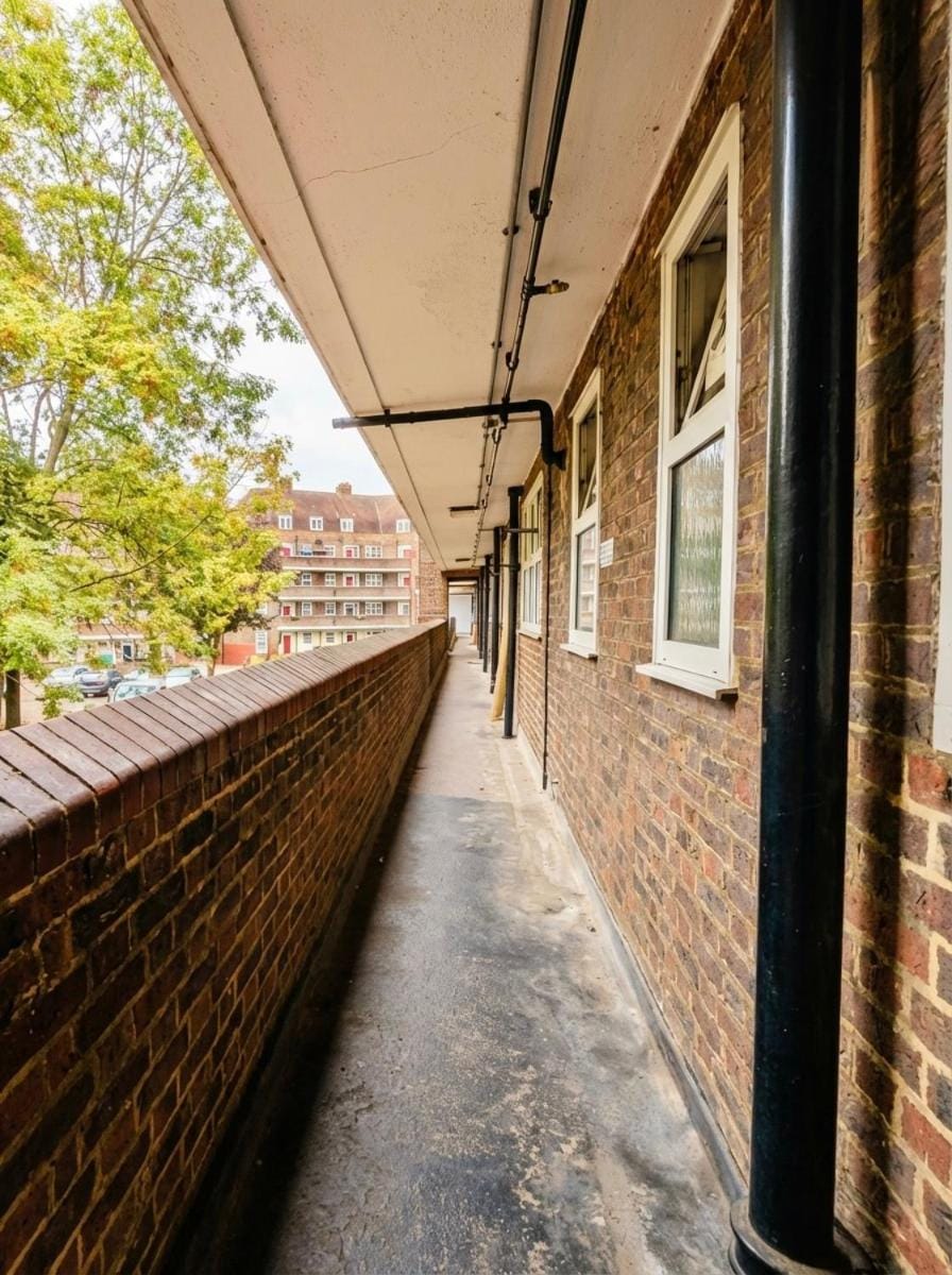 Property building, View (from property/room), Balcony/Terrace