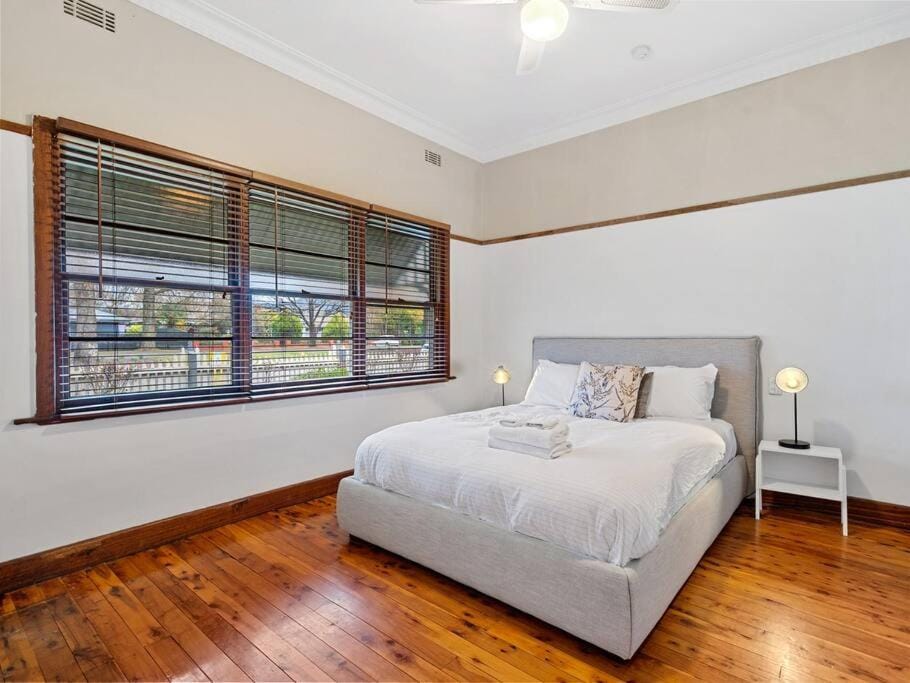 'YANALEN COTTAGE' House in Myrtleford