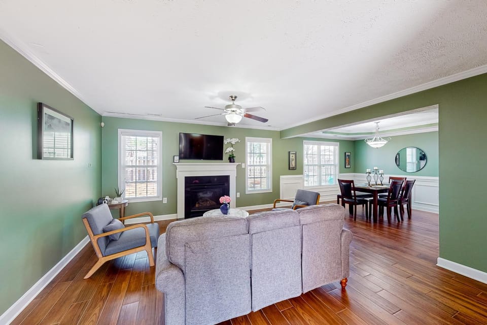 Family-Friendly! Cameron Escape w/ Community Perks House in North Carolina