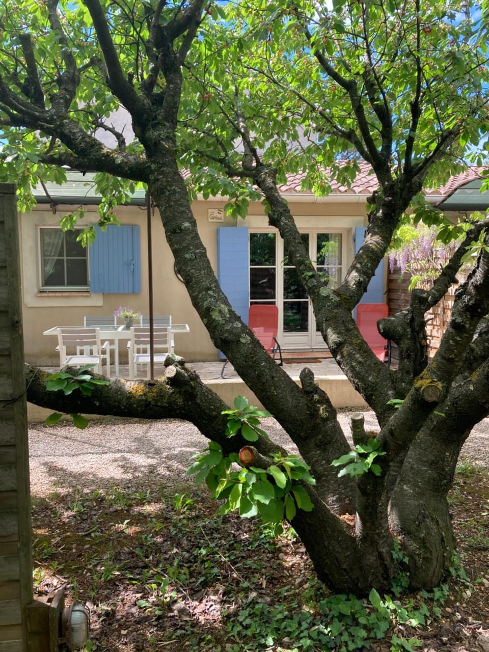 Le Mas Mérindol Gîte Cerise House in Provence-Alpes-Côte d'Azur