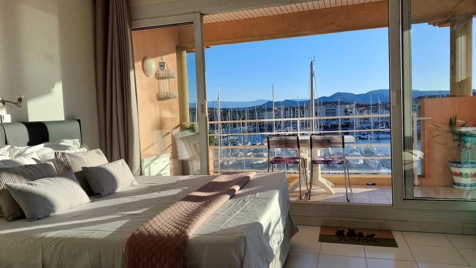 Bed, Balcony/Terrace