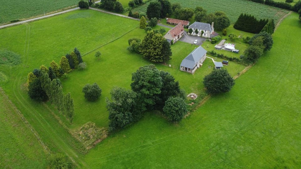 Property building, Area and facilities