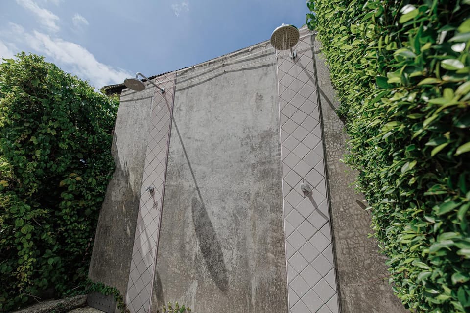 Shower, Swimming pool