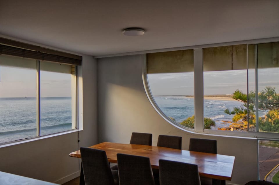 Ultimate Coastal Escape + Amazing Views Apartment in Kings Beach