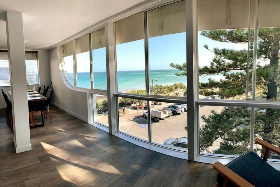Ultimate Coastal Escape + Amazing Views Apartment in Kings Beach