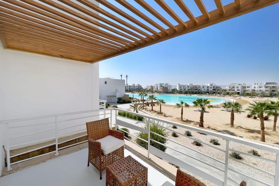 Charming & Beautifully Styled 3BDR Swan Lake Gouna Apartment in Hurghada