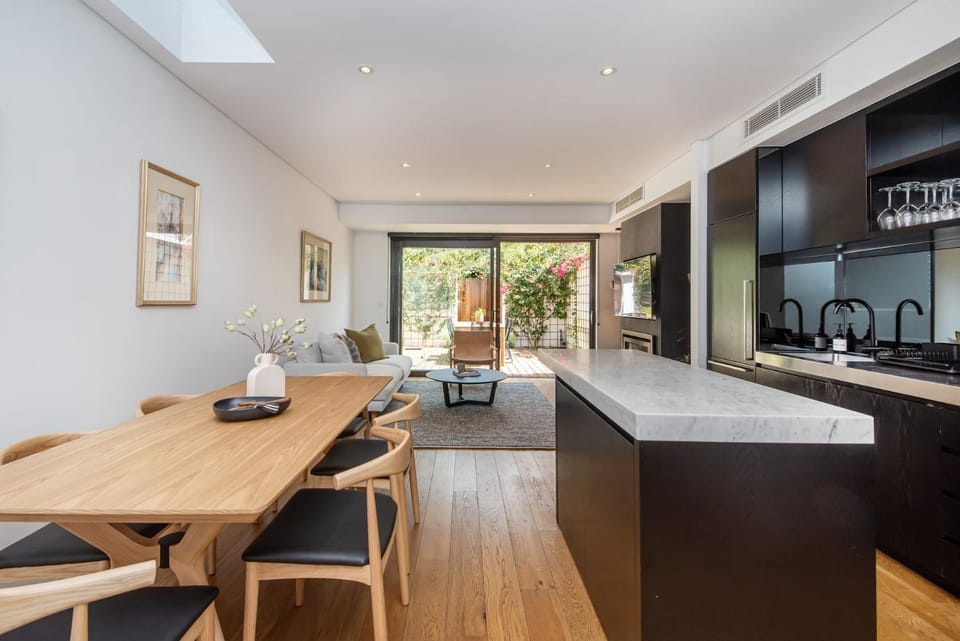 Living room, Dining area, kitchen