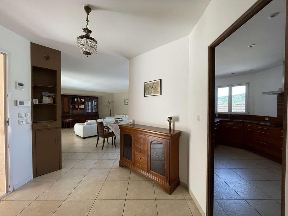 Villa 11 Pers à Vallon-Pont-d'Arc - Piscine Privée, 5 Ch, Jardin, Proche Centre - FR-1-382-213 House in Vallon-Pont-d'Arc