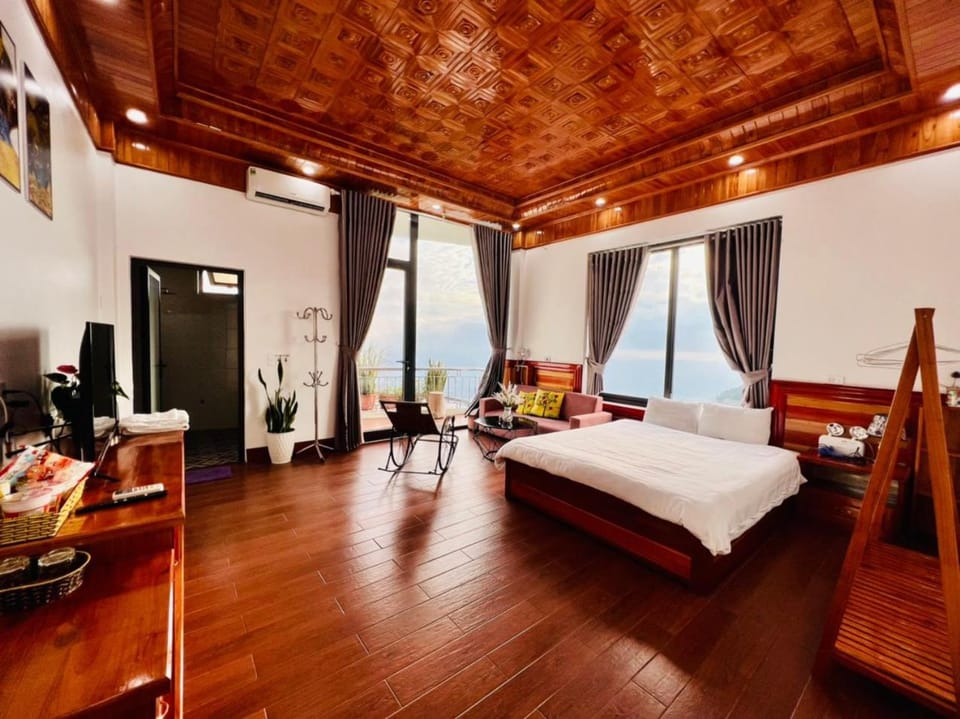 Ruby Tam Đảo Hotel in Laos