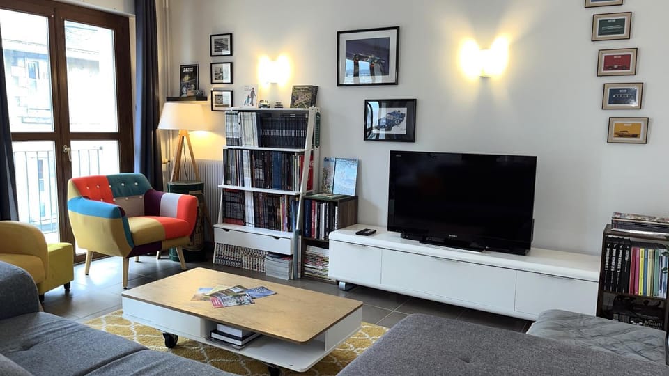 TV and multimedia, Living room, Seating area