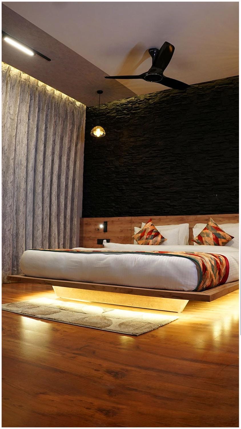 Bed, Photo of the whole room, Bedroom