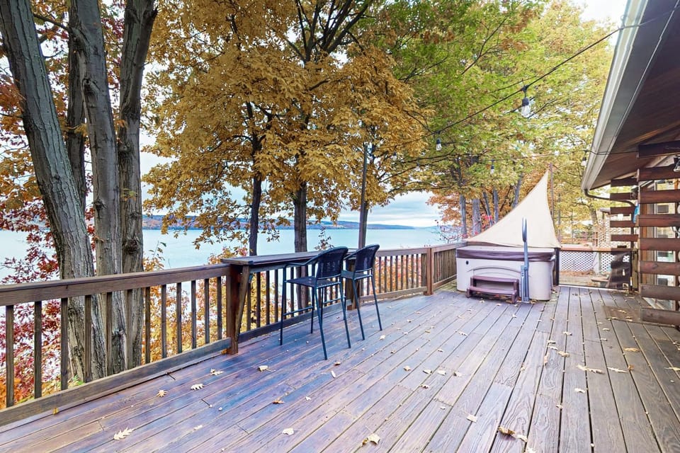 Seneca Lake Log Cabin Cabin in Seneca Lake