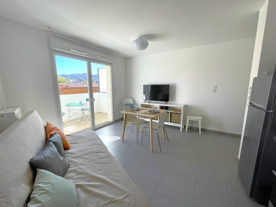 Studio calme avec terrasse et parking à 5 min de la plage - FR-1-309-421 Apartment in Alt Empordà