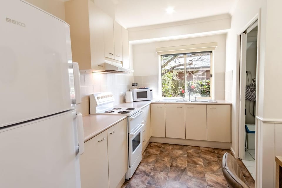 Silver Birches Holiday Village - Unit 4 House in Porepunkah