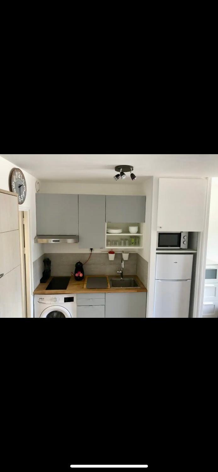 Studio Port d'Hyères Apartment in Hyères