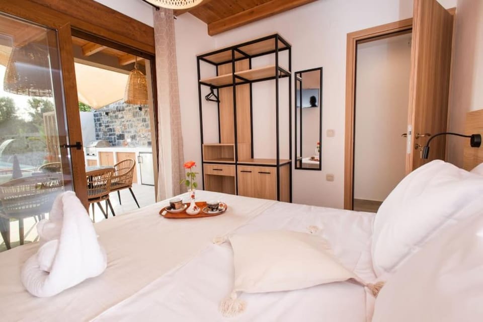Sweet memories in amazing Villa Eualia w pool Villa in Crete Region