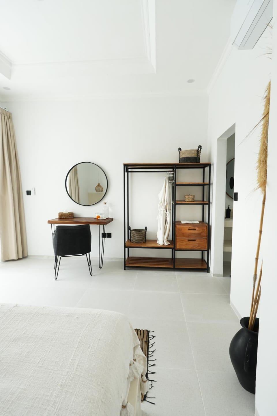 Bedroom, wardrobe