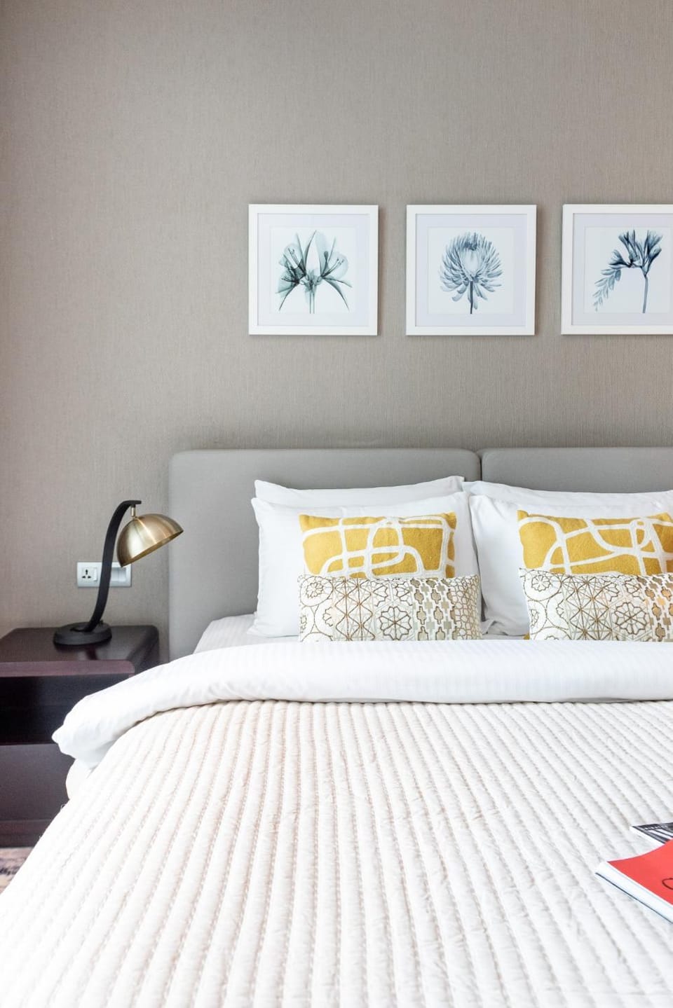 The Smart Concierge - Damac Maison Prive Apartment in Dubai