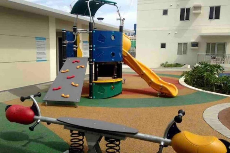 Homey Studio Suite at Avida IT Park (w/ WiFi) Apartment in Lapu-Lapu City