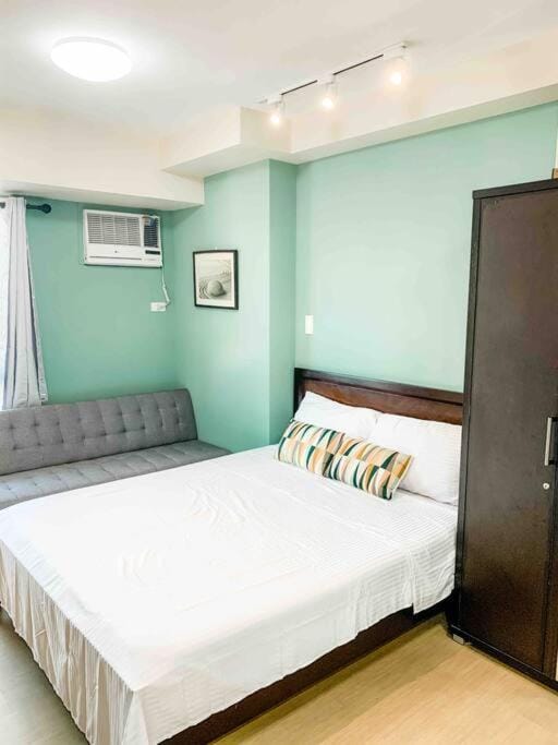 Homey Studio Suite at Avida IT Park (w/ WiFi) Apartment in Lapu-Lapu City