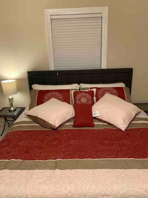 Luxury, modern, homely 4 bedroom house, close to city center, hospitals and shopping centers Villa in Alexandria