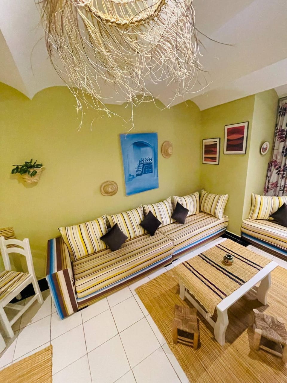 Communal lounge/ TV room, Living room