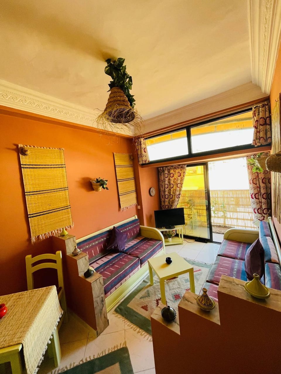 TV and multimedia, Living room, Seating area