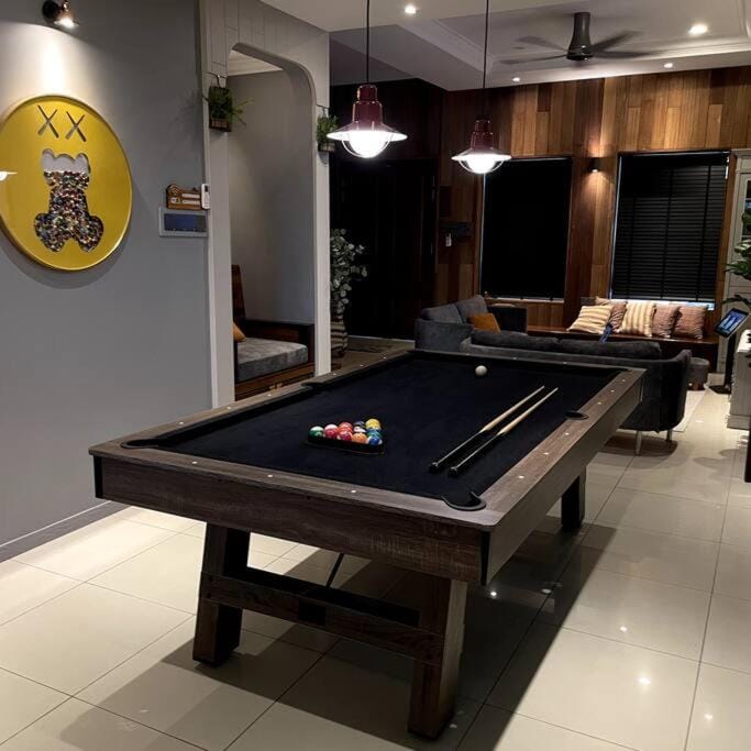 YouLuvHomestay 4BR for 16-18 Pax Gunung Rapat Ipoh House in Ipoh