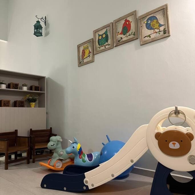 YouLuvHomestay 4BR for 16-18 Pax Gunung Rapat Ipoh House in Ipoh