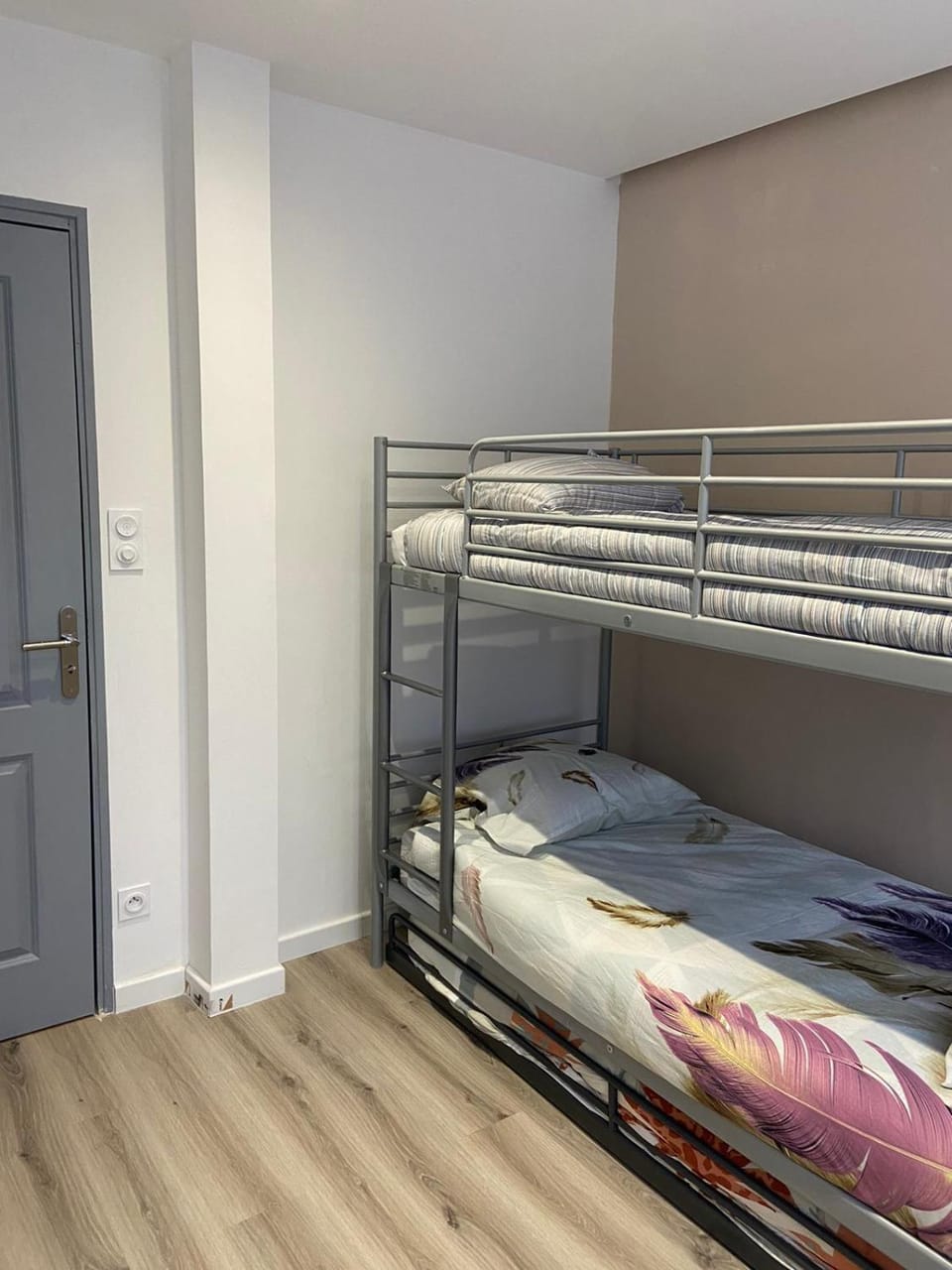 Bedroom, bunk bed