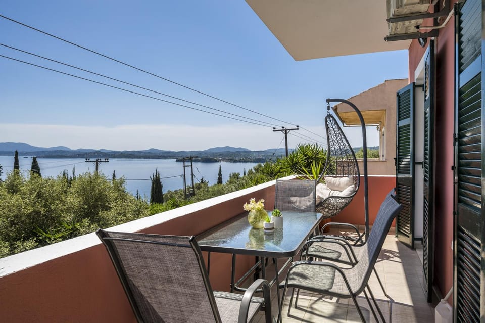 Natural landscape, View (from property/room), Balcony/Terrace, Seating area