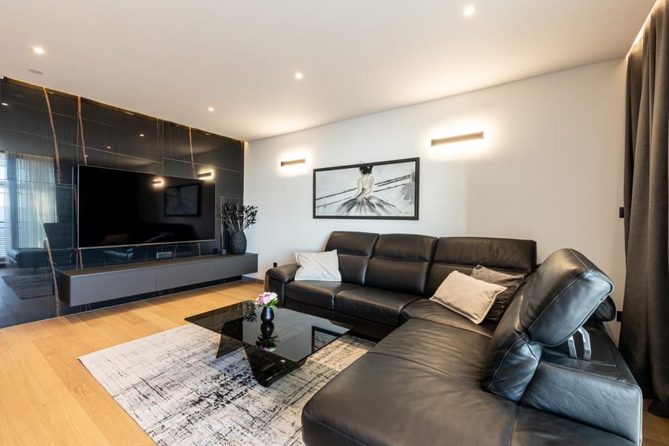 TV and multimedia, Living room