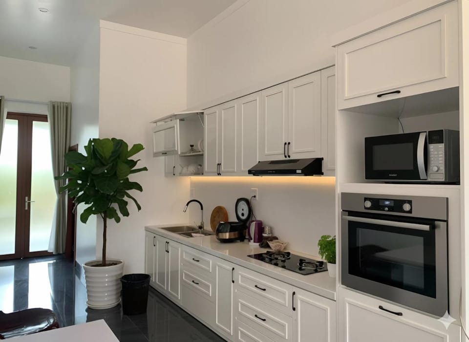 Kitchen or kitchenette, Communal kitchen, stove, kitchen, kitchen