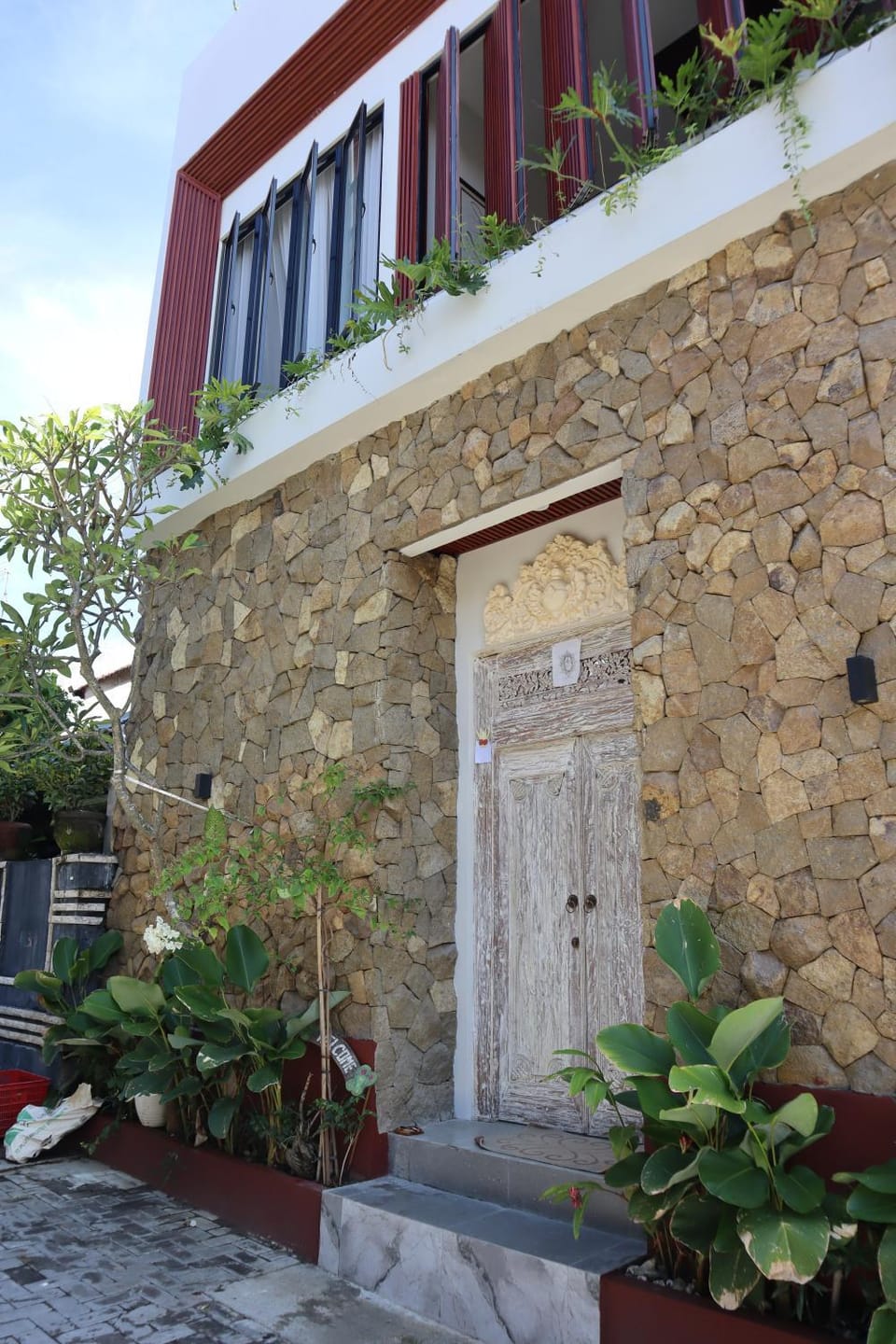 Property building, Facade/entrance
