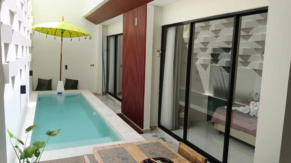 Pool view, Swimming pool