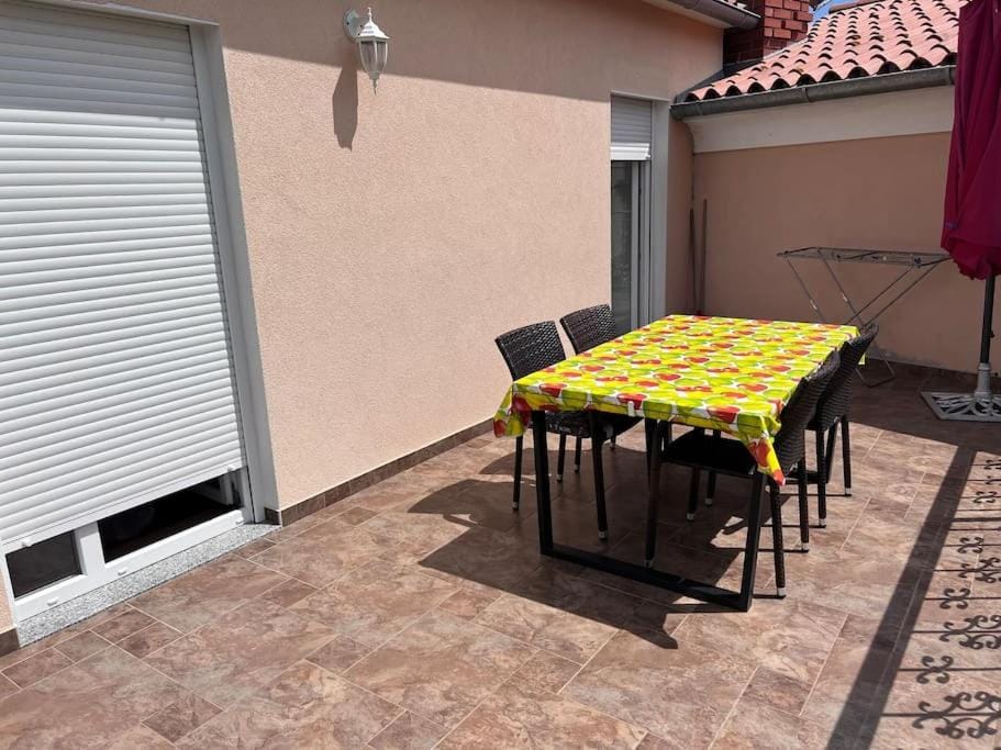 Patio, Day, View (from property/room), Balcony/Terrace