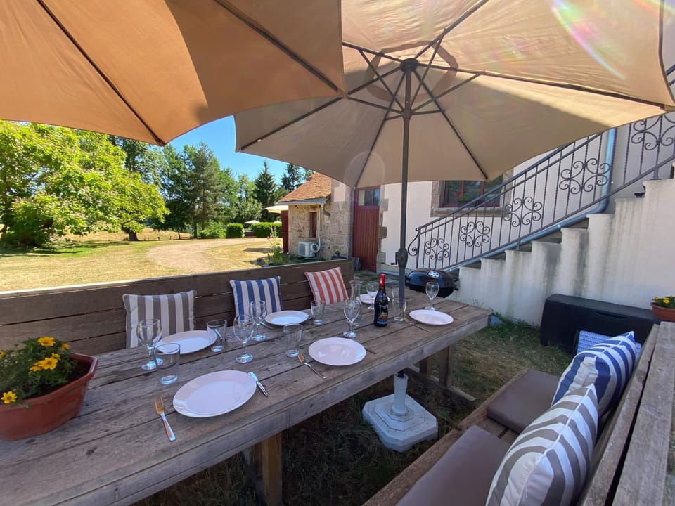 Garden, Dining area