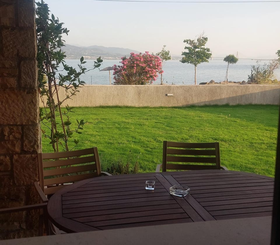 Santa Domenica Nafpaktos - Rooms and Apartments by the Sea Apartment in Peloponnese, Western Greece and the Ionian