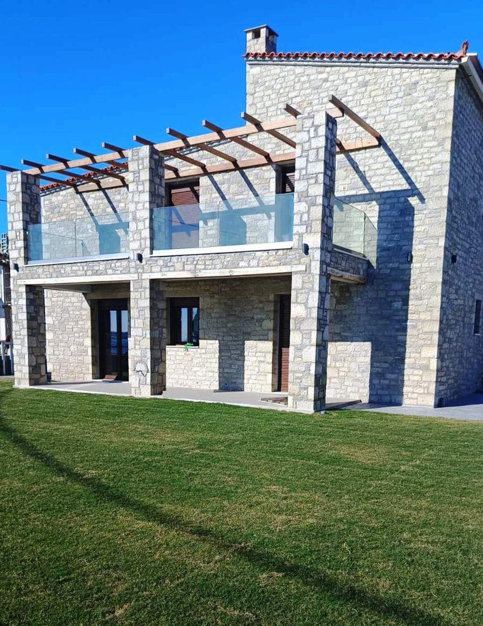 Property building, Day, Garden