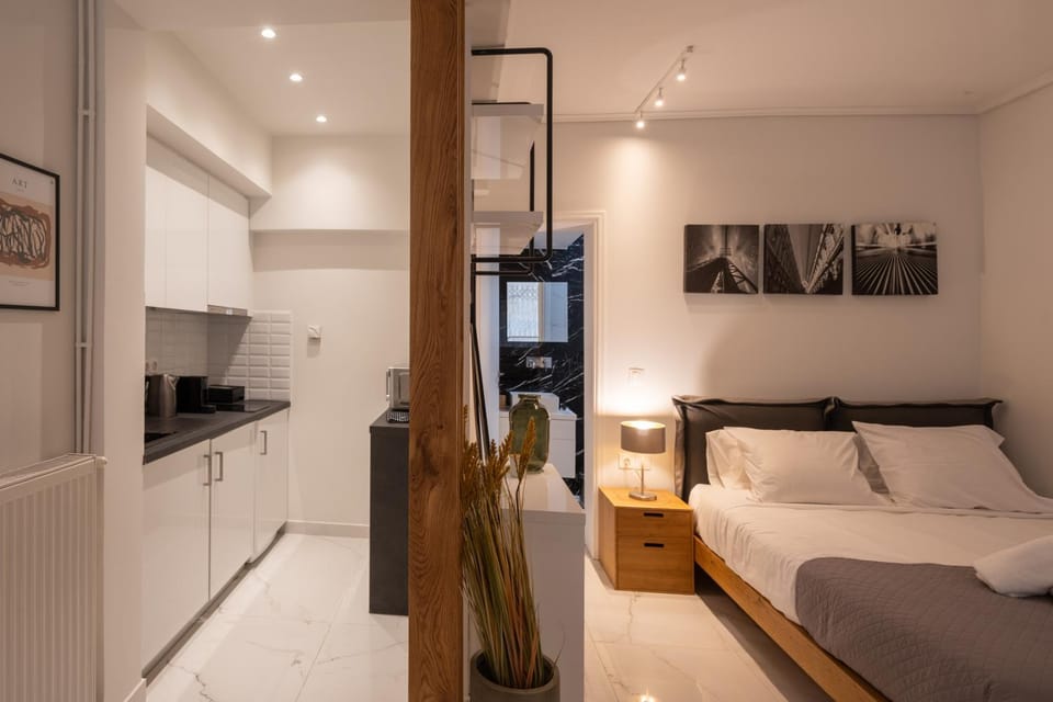 Bed, Kitchen or kitchenette, Bedroom
