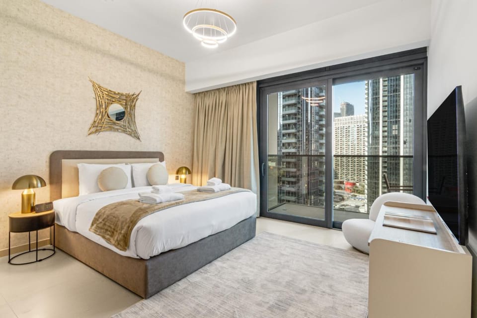Amazing 2BR Burj Kalifa View Apartment in Dubai