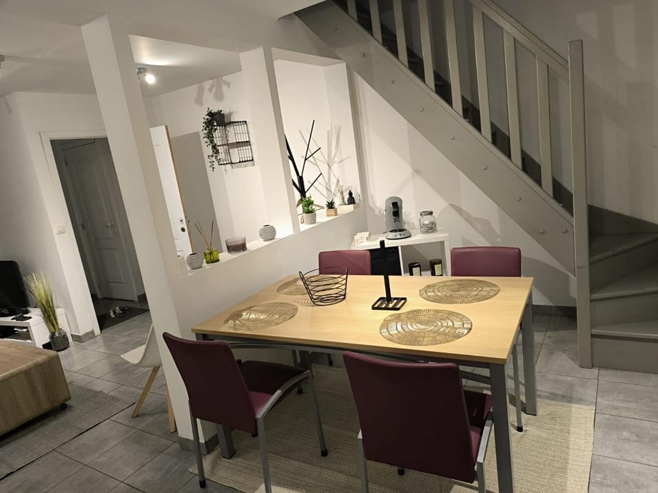 Charmante maison 2 chambres à Obourg-Mons ENGYH house2 Apartment in Hauts-de-France