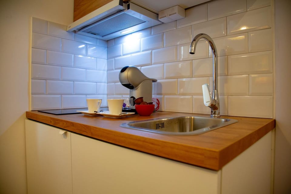 Coffee/tea facilities, Kitchen or kitchenette