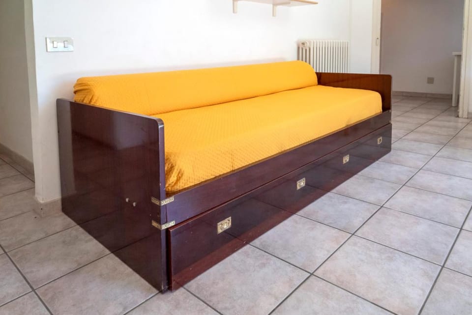 M376 - Marcelli, bilocale con posto auto Apartment in Marcelli