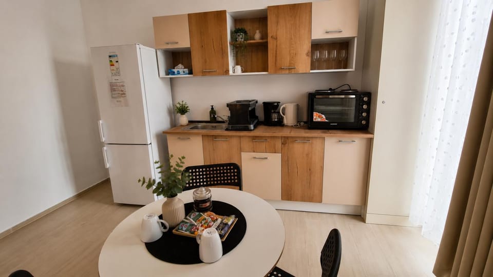 Coffee/tea facilities, Kitchen or kitchenette
