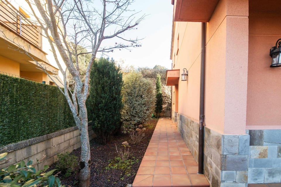Property building, Garden