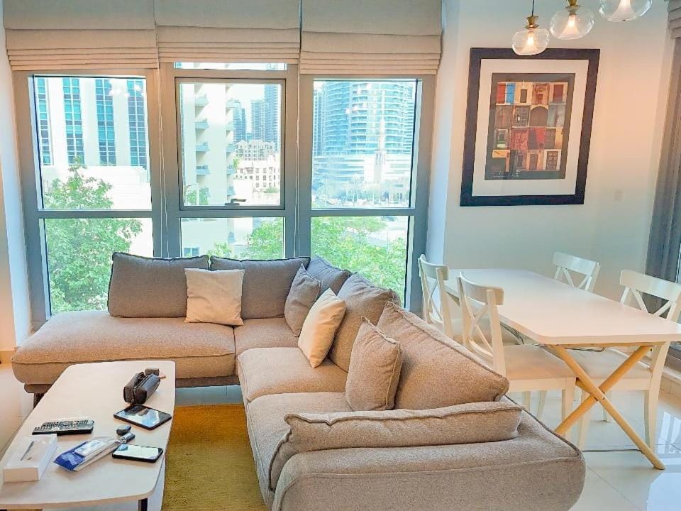Spacious 1-Bed Apartment Next to Dubai Mall 157CL2-1 Apartment in Dubai